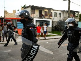 Küba, sosyal medya düzenlemesini hayata geçirdi