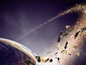 Çin askeri uydusuna uzay enkazı çarptı