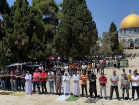 45 bin Filistinli Mescid-i Aksa'da cuma namazını kıldı