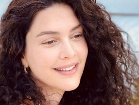 Bergüzar Korel: Çocuklarımız için bu aşıyı oldum