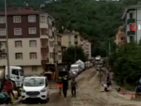 Kastamonu’da polis, seccade bulamayan selzedeye montunu verdi