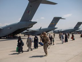 Almanya: Kabil'deki havalimanı için Türkiye ve ABD ile görüşüyoruz