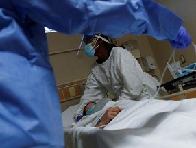 ABD'de koronavirüs nedeniyle hayatını kaybedenlerin sayısı artıyor