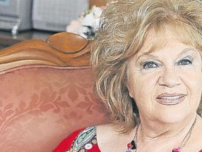 Oyuncu ve yazar Nisa Serezli ölüm yıl dönümünde anılıyor