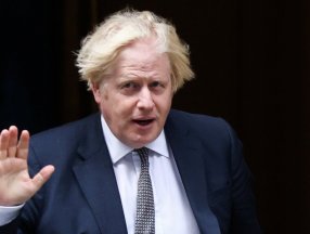 Boris Johnson: Afganistan'da kalanların tahliyesi için süre daraldı