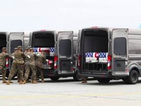 Asker oğlu öldükten sonra Joe Biden'ı eleştiren annenin hesabı askıya alındı