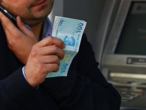 İstanbul'da adliye çalışanının, FETÖ yalanıyla 150 bin doları çalındı