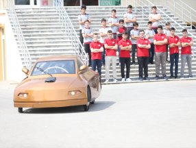 Düzce’de imam hatipli öğrenciler elektrikli araç tasarladı