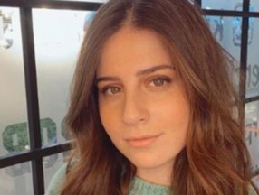 Sihirli Annem'in 'Çilek'i' Zeynep Özkaya üniversiteden mezun oldu