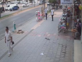 Adana'da vatandaşın kovaladığı hırsızı polis yakaladı