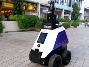 Singapur'da asayiş robotlara emanet