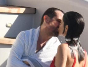 Beren Saat ile Kenan Doğulu tatile çıktı