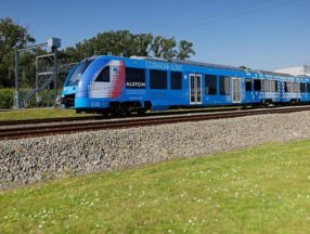 Dünyanın ilk hidrojen treni Fransa'da test edildi