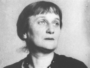 Yazarlar portresinde bugün: Anna Ahmatova