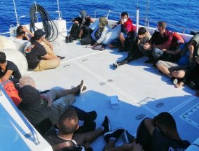 Marmaris’te 18 düzensiz göçmen kurtarıldı
