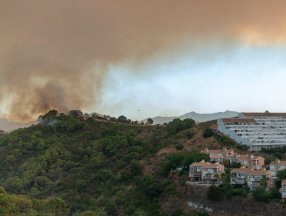 İspanya’da yangın sebebiyle 500 kişi tahliye edildi