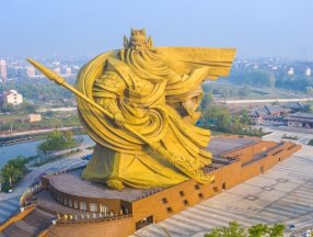 Çin'de Guan Yu heykelinin yeri değiştirilecek