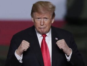 Donald Trump'tan Joe Biden'a boks göndermesi