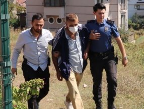 Kocaeli'de eski kiracısını tüfekle vurdu