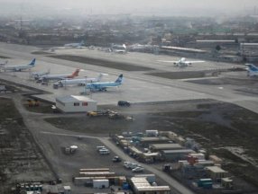 Taliban döneminde Afganistan'a ilk uluslararası ticari uçuş