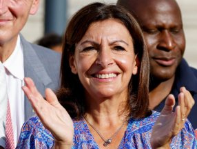 Paris Belediye Başkanı Hidalgo, cumhurbaşkanlığı seçimlerinde aday olacak