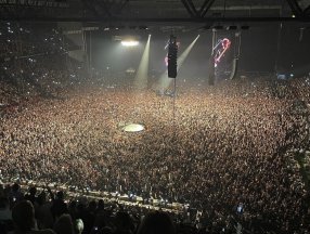 Danimarka'daki stadyumda 50 bin kişilik konser