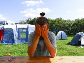 Almanya'da bir grup, iklim krizine farkındalık için açlık grevinde