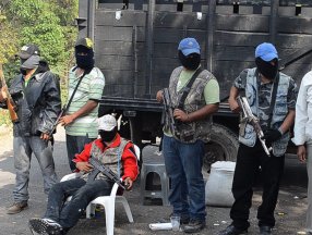 Meksika'da silahlı kişiler 20 yabancıyı kaçırdı