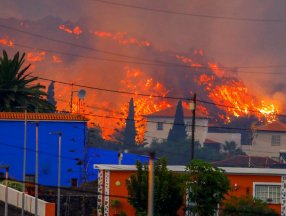 La Palma Adası'nda lavlar, evleri yuttu