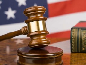 ABD'ye kaçan FETÖ'cüler birbirlerini dolandırıp davalık oldu