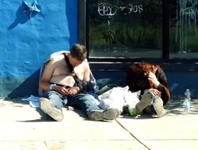 ABD'de uyuşturucudan zombiye dönüşen insanların yeni görüntüleri