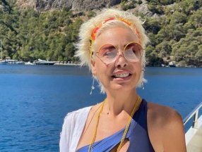 Linet, photoshop'u abarttı