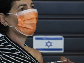 İsrail 3. doz korona aşısını zorunlu kıldı