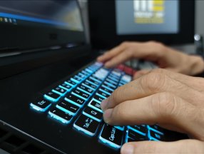 Bursalı bankacı, işini bırakıp yazılım firması kurarak ihracata başladı