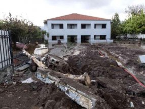 Yunanistan'ın Eğriboz Adası'nda sel felaketi