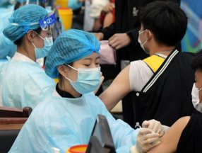 Çin, 100 binin altındaki vaka sayısıyla gündemde