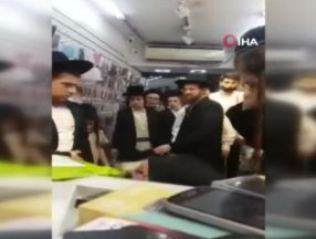 İsrail'de akıllı telefon alan genç Harediler tarafından dövüldü