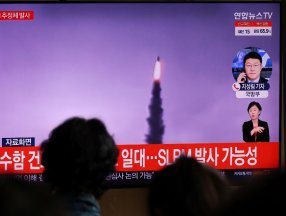 Kuzey Kore, iki balistik füze fırlattı