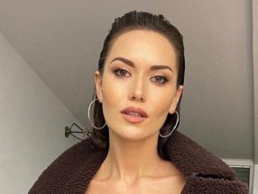 Fahriye Evcen'in elbisesi sosyal medyayı salladı