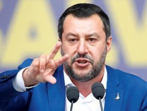 Matteo Salvini, göçmen gemisi nedeniyle hakim karşısına çıkacak