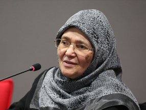 Satış rekorları kıran Şule Yüksel Şenler'in romanı: Huzur Sokağı
