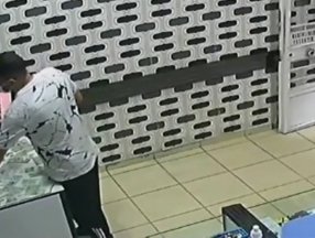 Mersin'de 13 iş yerini soyan hırsız yakalandı