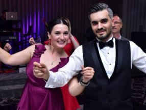 Aslıhan Gürbüz'ün kardeşi evlendi