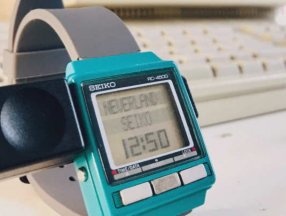 Tam 33 yıllık: Dünyanın en eski Apple Watch modeli satışa çıkıyor