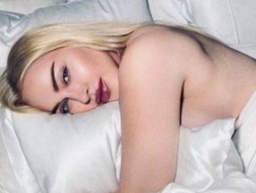 Madonna'nın yatak pozları