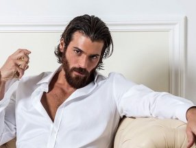 Can Yaman: İtalya'da popüler olan iki Türk var