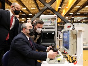 Bakan Mustafa Varank, stabilize silahlı kule sistemini test etti