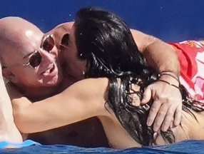 Jeff Bezos, sevgilisi Lauren Sanchez ile tatile çıktı