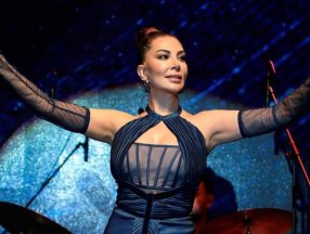 Ebru Yaşar için 300 şişe şampanya açtırdılar