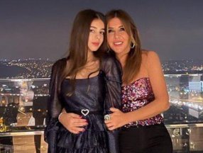 Zeynep Yılmaz, kızı Yasemin'le poz verdi